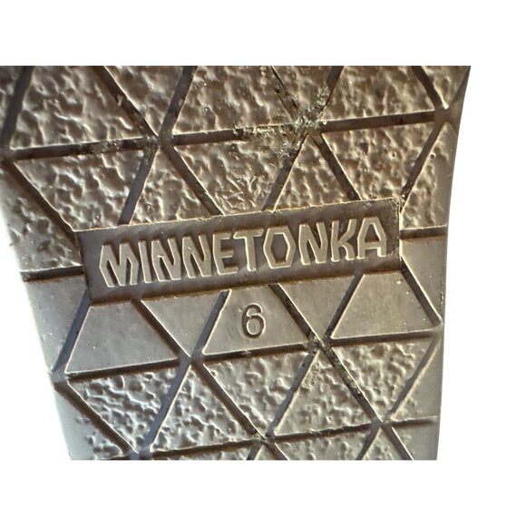 Minnetonka Women's Suede Shearling-Lined Boots Size 6 Brown - Picture 9 of 9